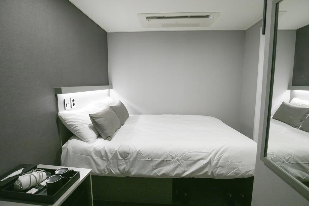 Philstay Myeongdong Station Seul Zewnętrze zdjęcie